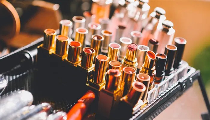 阿玛尼是哪个国家的品牌 阿玛尼到底是哪个国家的品牌