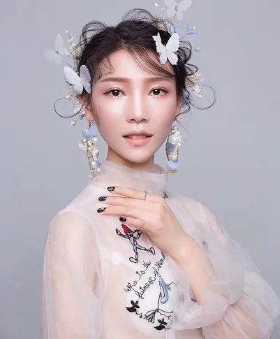 化妆培训哪家好;说说吧这个问题