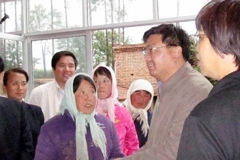 初军威的个人简介