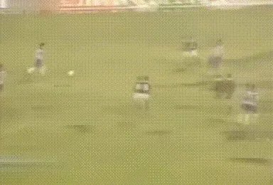 狂奔70米！阿奇姆彭利用速度连过4人完成破门！拉拽，飞铲都挡不住，你怎么看？