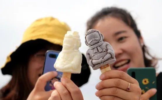 兵马俑也忍不住出雪糕了，盘点一下国内景点推出了哪些联名雪糕？