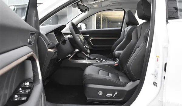 倒车入库技巧图解6个步骤要掌握,最简单的倒车入库方法包你一分钟学会