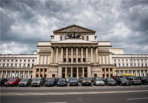 新古典主义和古典主义的区别是什么