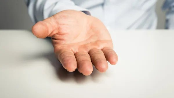 手麻木是怎么回事