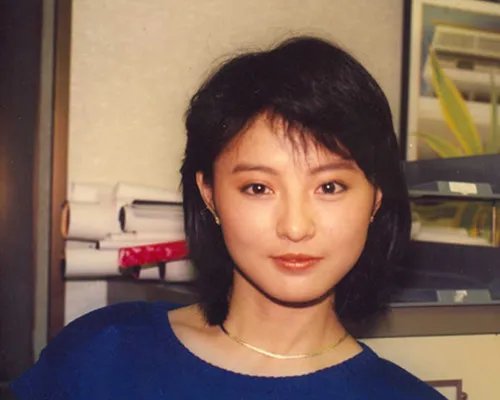 李赛凤丑闻图片被扒 与干儿子乱伦被捉奸