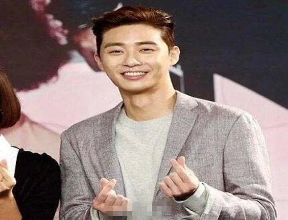 如何评价朴叙俊