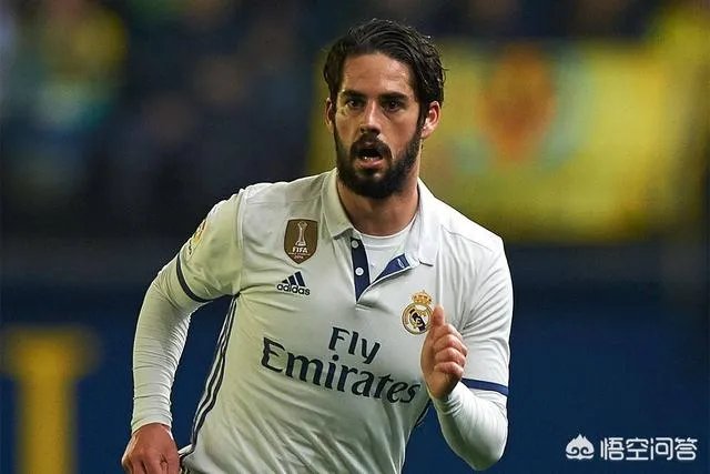 伊斯科跟贝尔的位置冲突吗？媒体都说伊斯科要取代贝尔，伊斯科能踢右边锋吗？