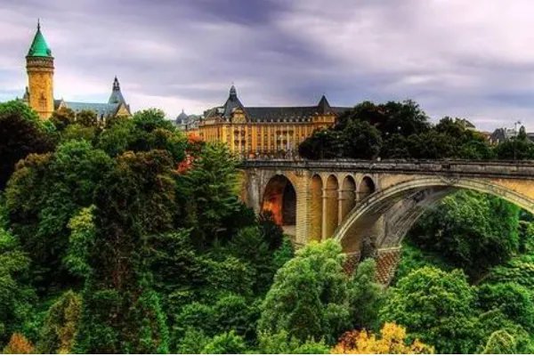 卢森堡是哪个国家