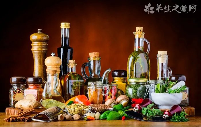 黑巧克力一次可以吃多少 黑巧克力吃多了会怎样