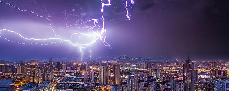 打雷可以玩电脑么 打雷是否可以玩电脑