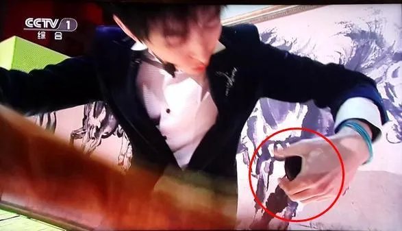 马年春晚魔术哪里穿帮