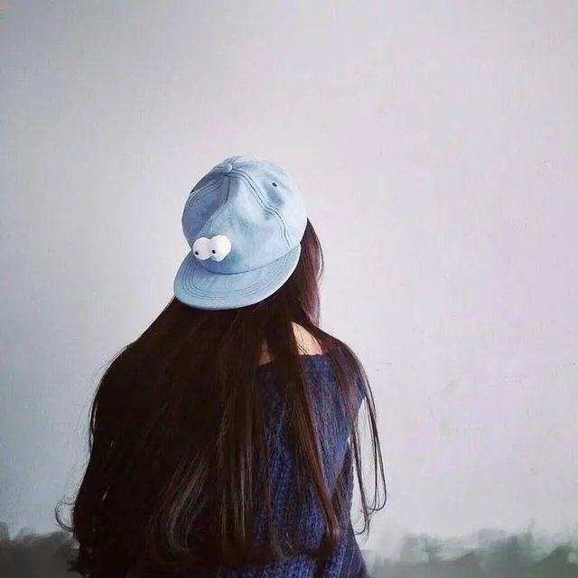 有哪些好看的女生背影头像分享吗？