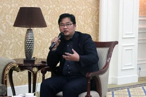 朱雷的研究领域与成就