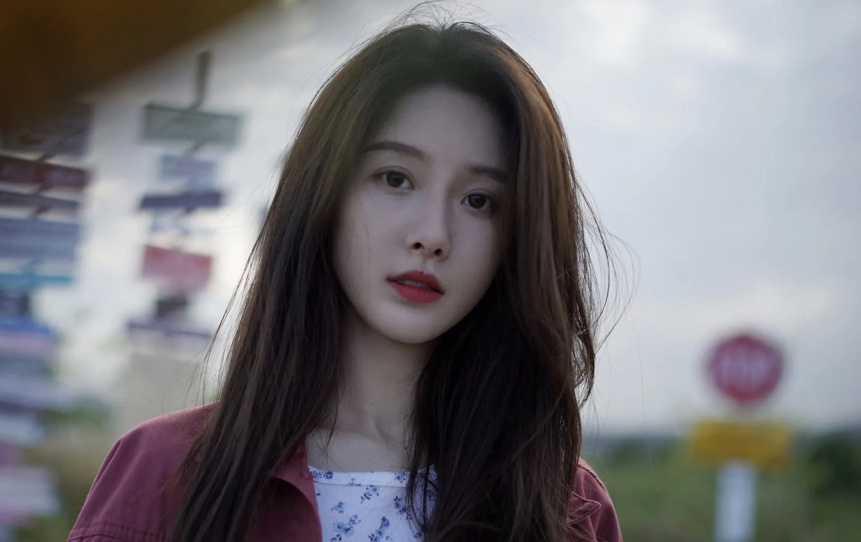 王子璇签约和颂传媒，和颂传媒的老板是谁？