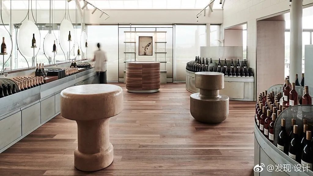 详图【Champagne Supernova】三十年来，LD...