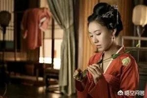 《知否》中明兰用泥巴阻止墨兰私会，这么做有什么隐藏的目的？