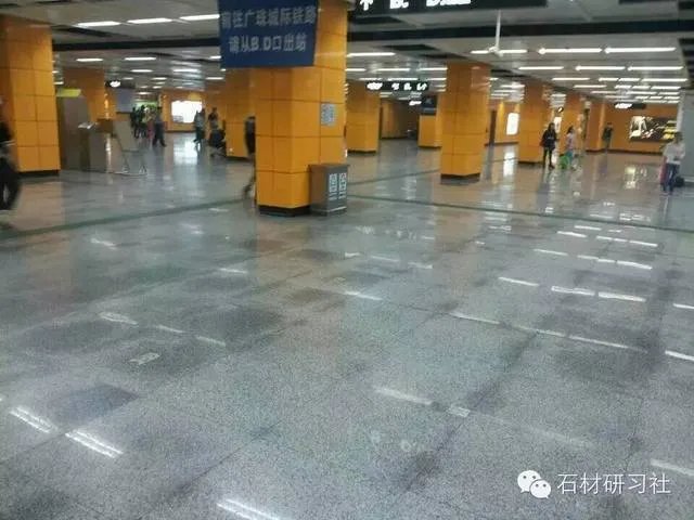 图解各种石材污染病变问题（一）