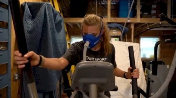 美国19岁少女每天记忆都被