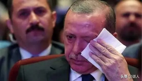 土耳其议会爆发激烈冲突，数十名议员参与“混战”，你们怎么看？