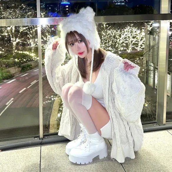 妩媚动人的性感尤物！熟女系岛国小姐姐白田まい美照