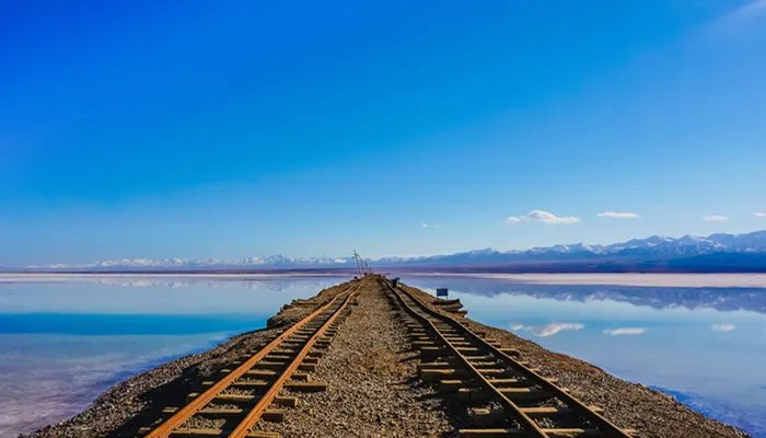 中国最大的盐湖在哪里