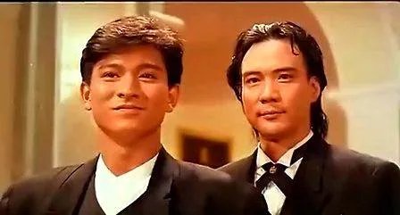 泰迪·罗宾的介绍