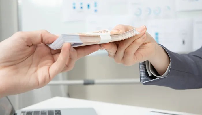 1亿人民币大约多重 一亿人民币大约多重