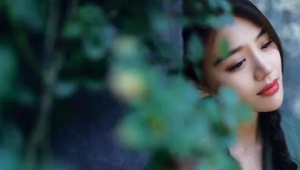 马思纯是什么背景