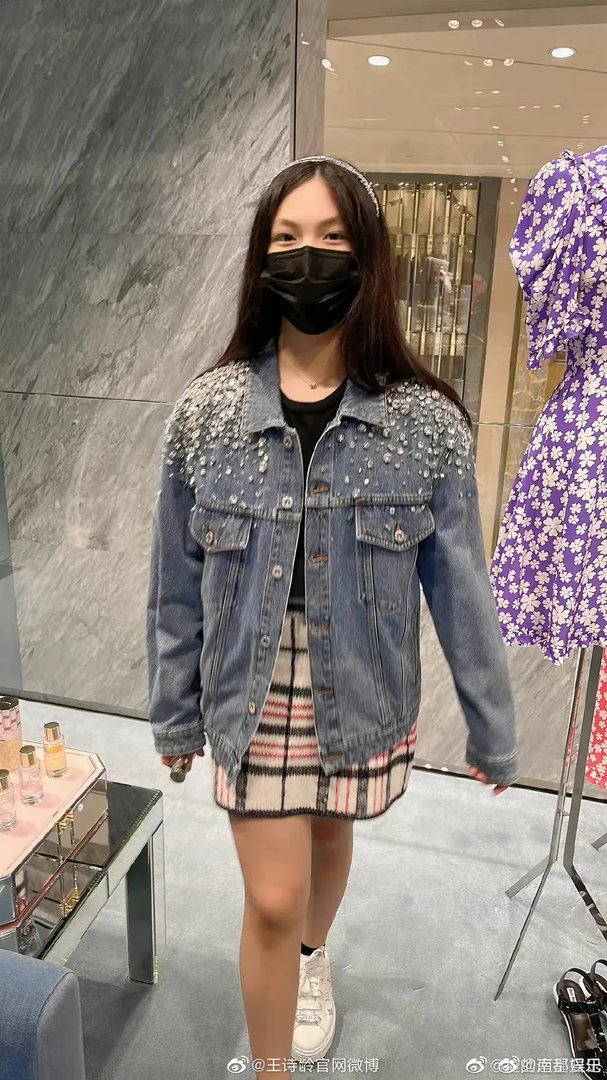 王诗龄现在长大的照片，最新减肥后照片