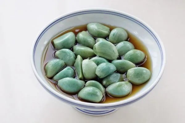 腌腊八蒜的正确方法