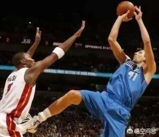 杨毅发微博认为东决G4比赛裁判吹得不好，影响了比赛的流畅性，你怎么看？