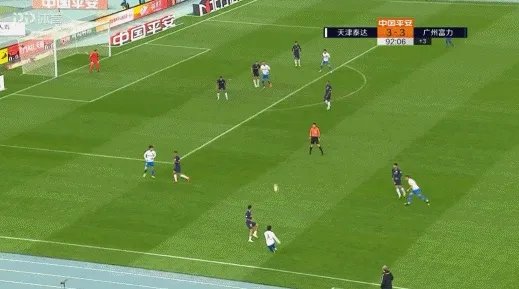 狂奔70米！阿奇姆彭利用速度连过4人完成破门！拉拽，飞铲都挡不住，你怎么看？