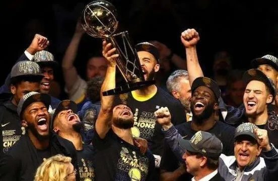 卫冕冠军和蝉联冠军有什么区别分别是啥意思