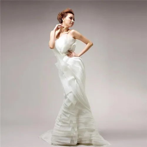 上海王薇薇婚纱店在哪里 王薇薇婚纱多少钱一件