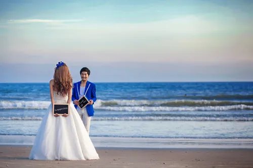 婚纱照海景图片 海景婚纱照穿什么婚纱好看