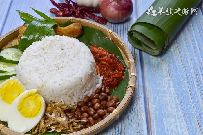 偷偷带狗坐高铁