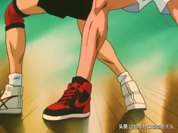 为什么樱木花道的第一双球鞋是AJ6，而后面又回到AJ1？