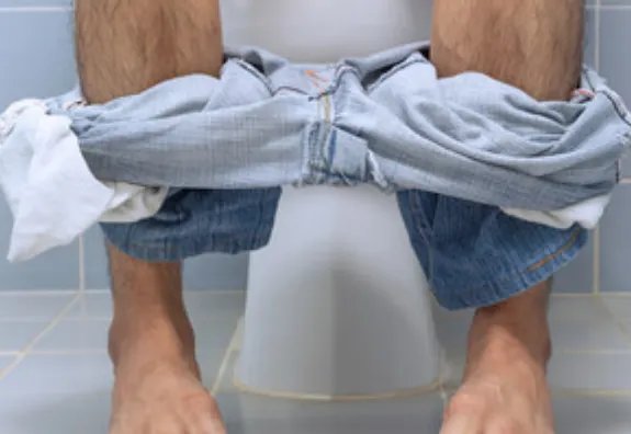 梦到自已拉屎什么预兆 梦到自已拉屎是什么意思