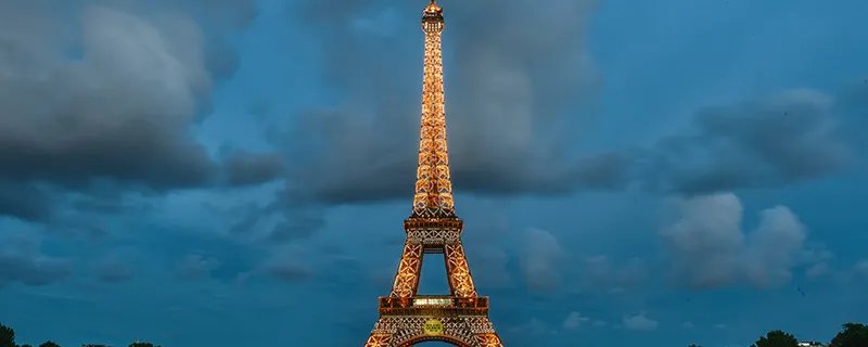 埃菲尔铁塔在哪里 埃菲尔铁塔简单介绍