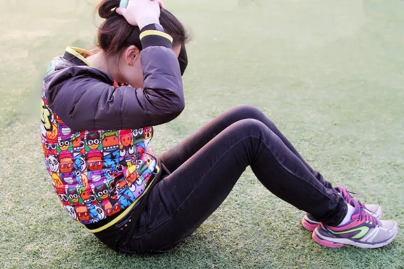 仰卧起坐能减肚子吗