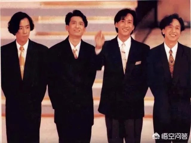 黄家驹一共出了多少首歌曲？