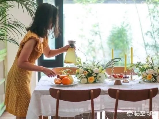 如何评价原央视主持人、演员赵子琪？