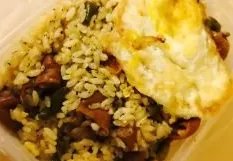 南京的老头酸豇豆炒饭和金口福炒饭相比,哪个更好吃?