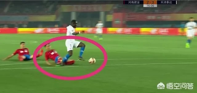 狂奔70米！阿奇姆彭利用速度连过4人完成破门！拉拽，飞铲都挡不住，你怎么看？