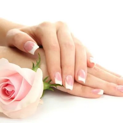 指甲发紫怎么回事