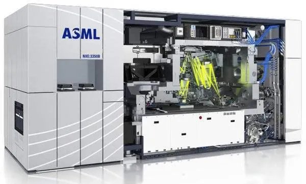 一台光刻机多少钱？