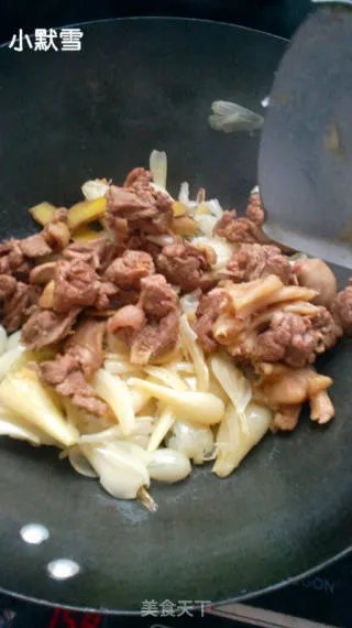 鬼节必吃的酸荞头焖鸭肉