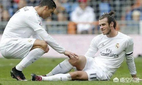 伊斯科跟贝尔的位置冲突吗？媒体都说伊斯科要取代贝尔，伊斯科能踢右边锋吗？