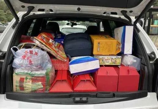 第一次去女方家带什么礼物 第一次上门的规矩有哪些