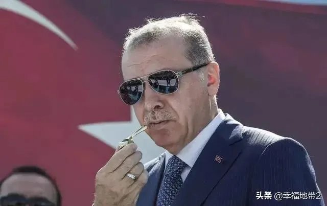 土耳其议会爆发激烈冲突，数十名议员参与“混战”，你们怎么看？